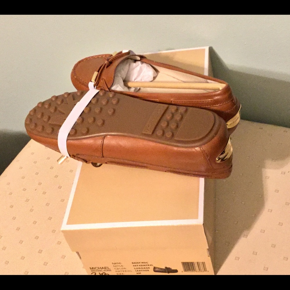 Michael Kors Shoes New size #6 M - Picture 8 of 8